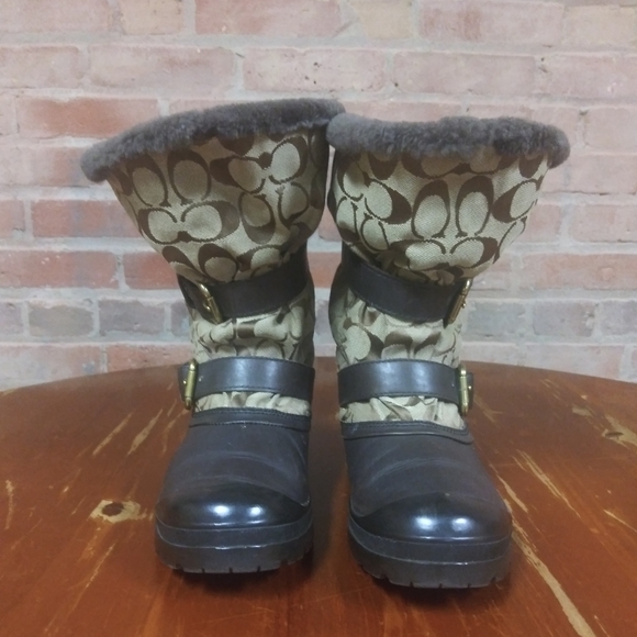 Coach | 'Holloway' Signature Print Fur Lined Boot - Picture 9 of 9